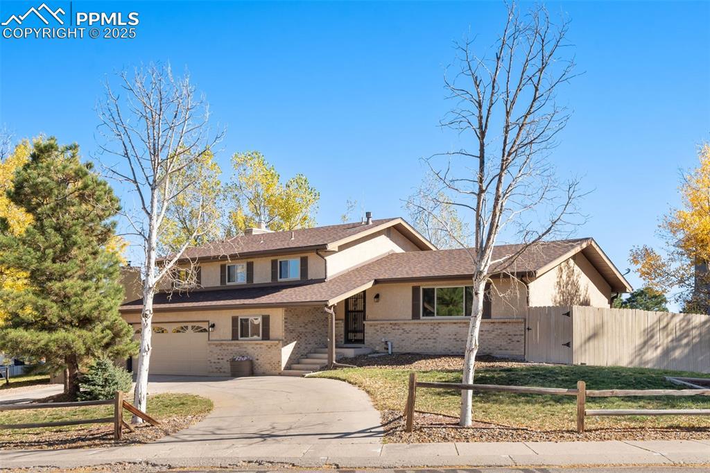 5715 Escapardo Way, Colorado Springs, CO 80917