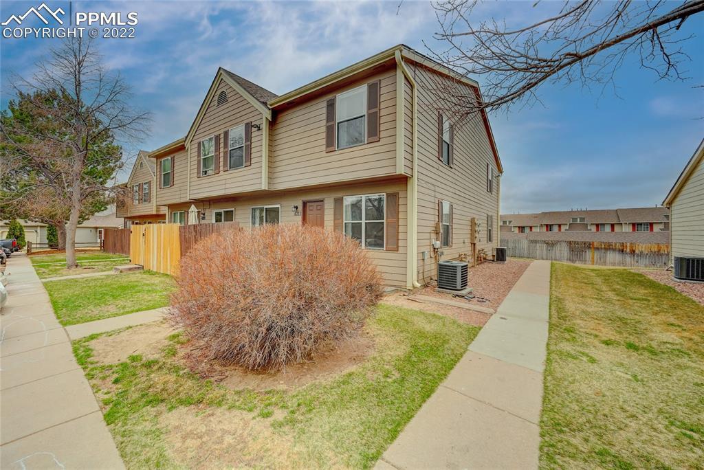 4213 Hunting Meadows Cir., Colorado Springs, CO 80916