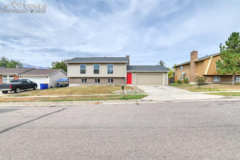 6530 Ashcroft Dr., Colorado Springs, CO 80918