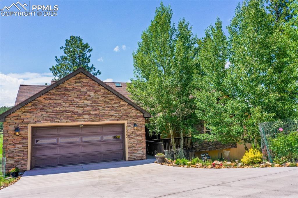 1530 Masters Dr., Woodland Park, CO 80863