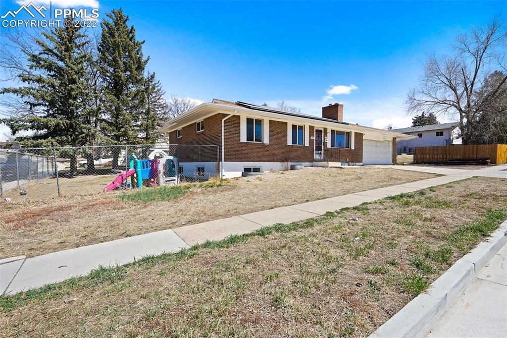 1402 Verde Dr., Colorado Springs, CO 80910