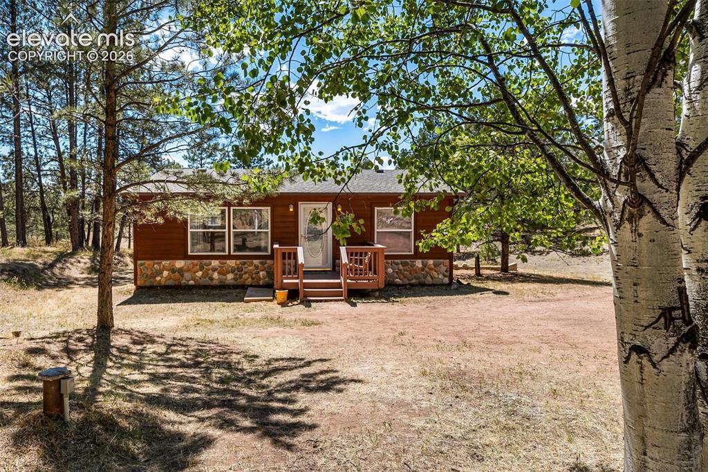 331 Rhyolite Ln., Florissant, CO 80816