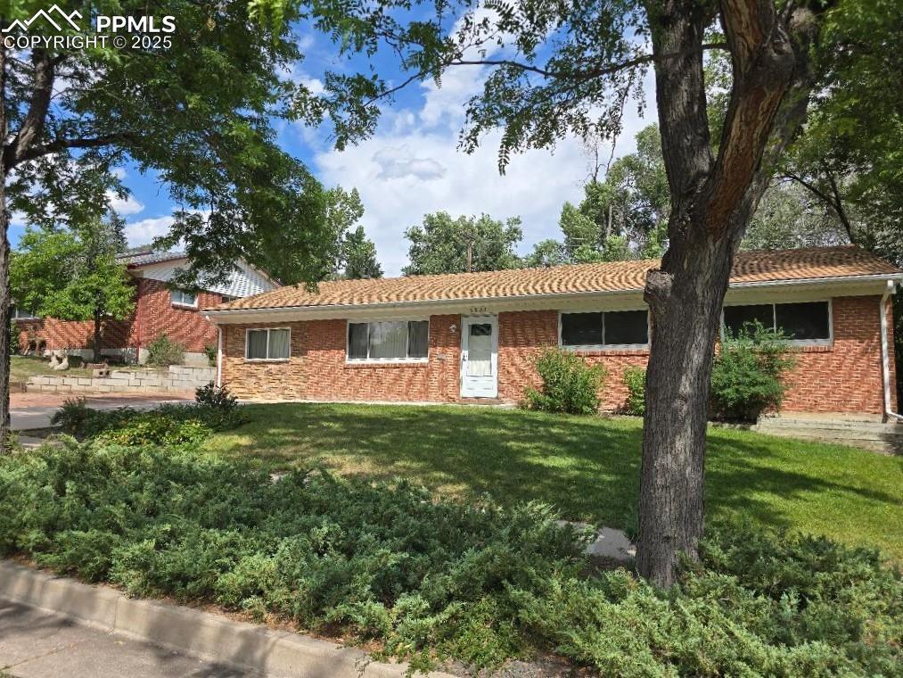2223 Downing Dr., Colorado Springs, CO 80909