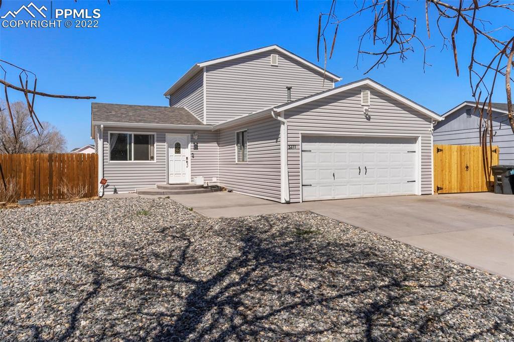 3271 Foxridge Dr., Colorado Springs, CO 80916