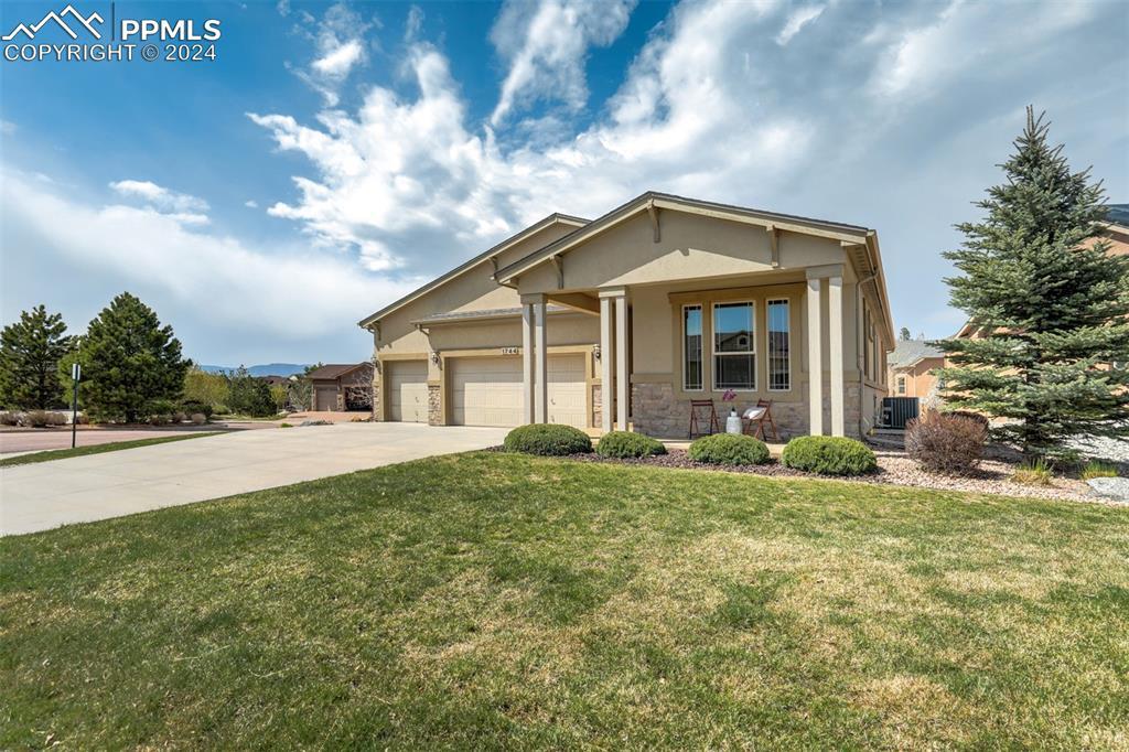 1744 Valley Stream Ct., Colorado Springs, CO 80921