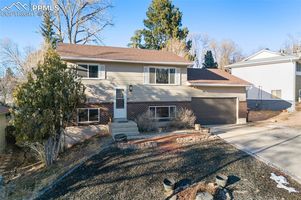 5024 S Raindrop Cir., Colorado Springs, CO 80917