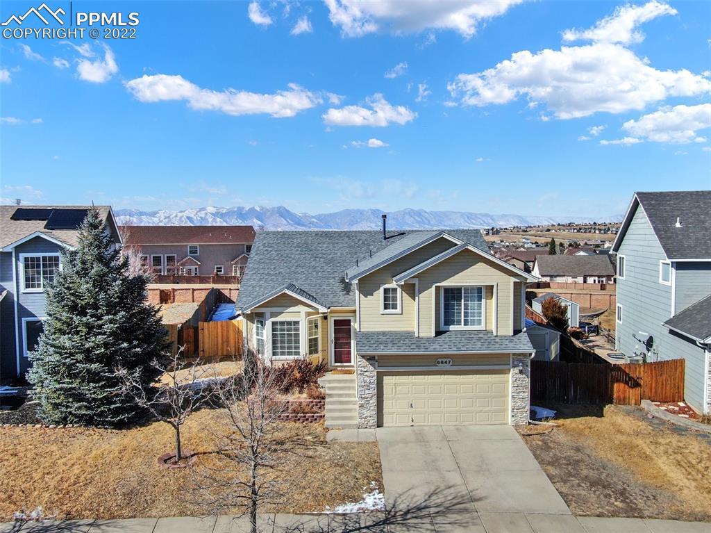 6847 Prairie Wind Dr., Colorado Springs, CO 80923