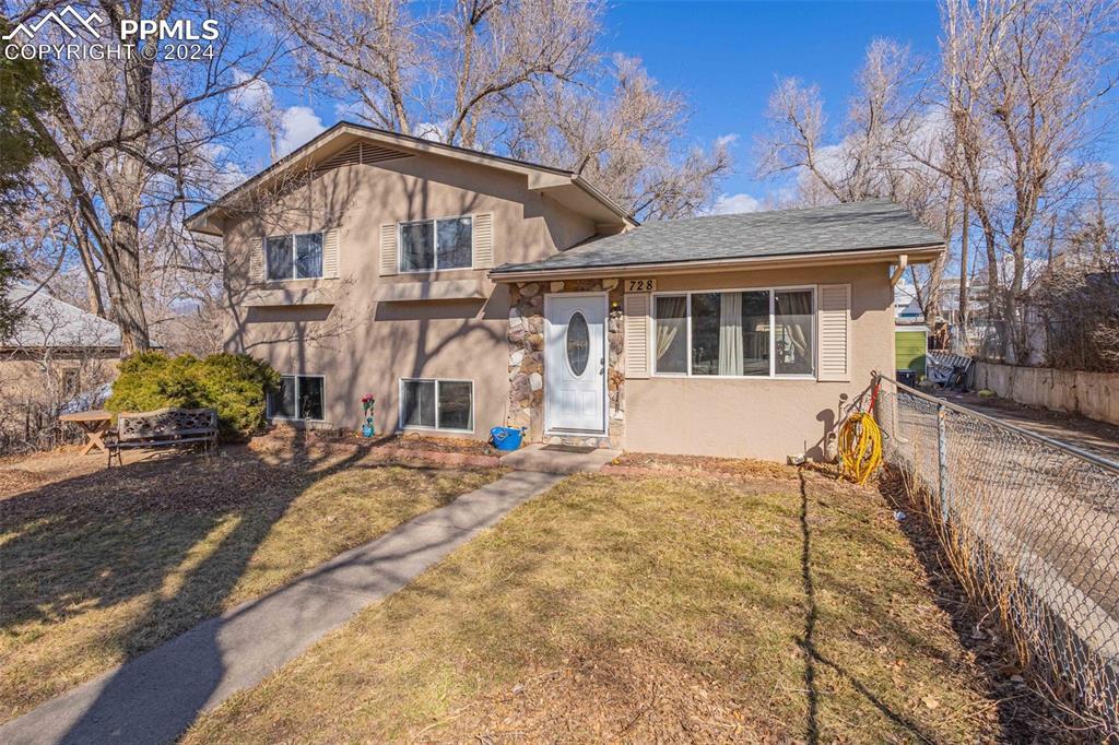 728 E Cucharras St., Colorado Springs, CO 80903