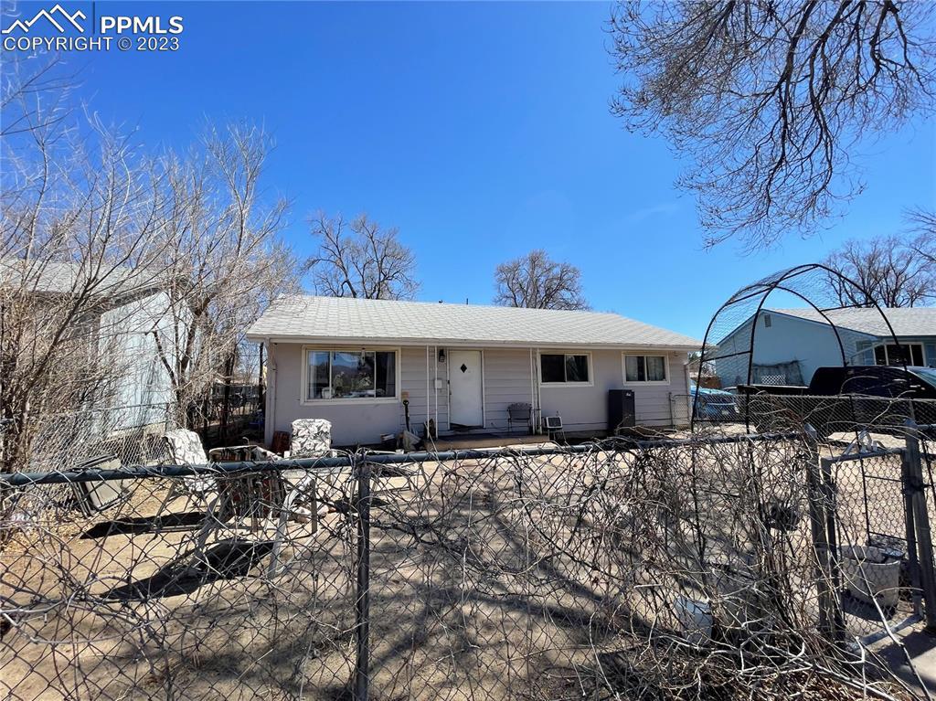 3307 Corbett Ln., Colorado Springs, CO 80907