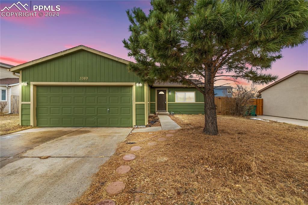3389 Foxridge Dr., Colorado Springs, CO 80916