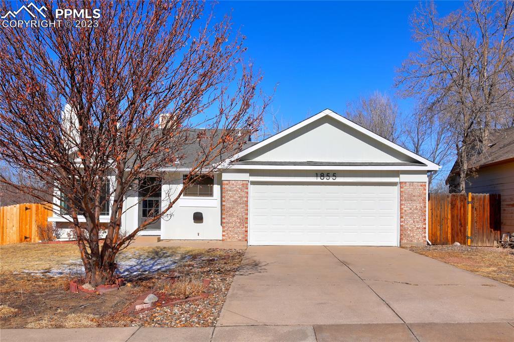 1855 Heatherdale Dr., Colorado Springs, CO 80915