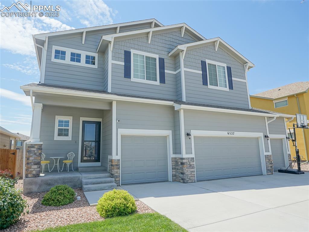6527 Phantom Way, Colorado Springs, CO 80925