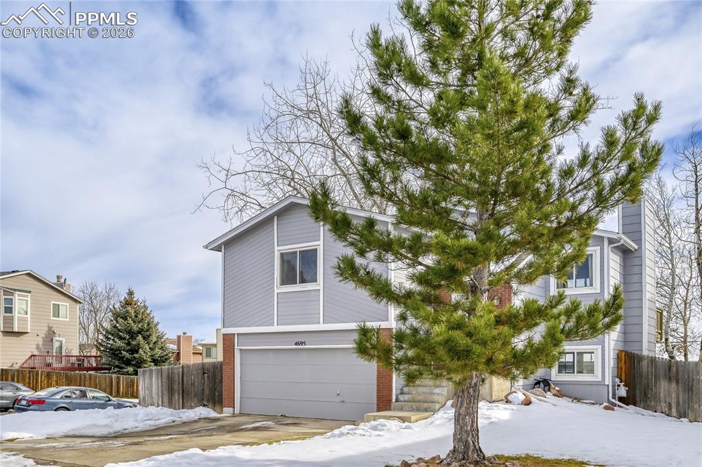 4695 Badlands Ct., Colorado Springs, CO 80922