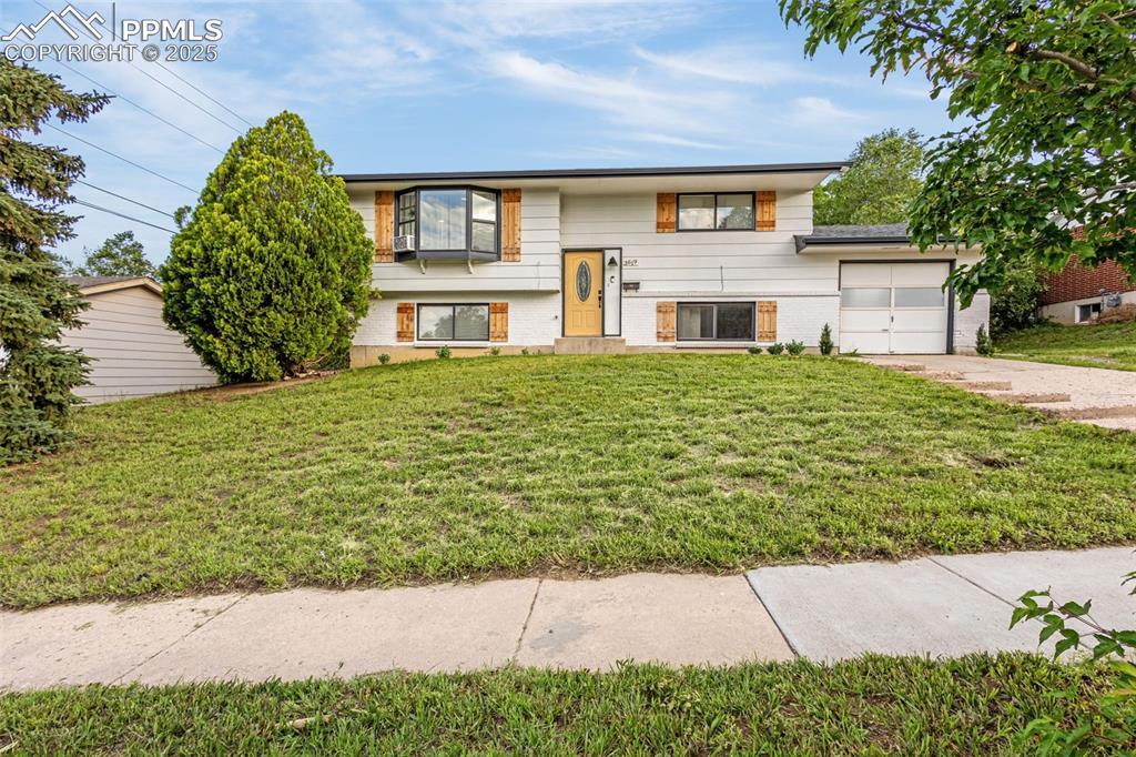 3619 Regis St., Colorado Springs, CO 80909