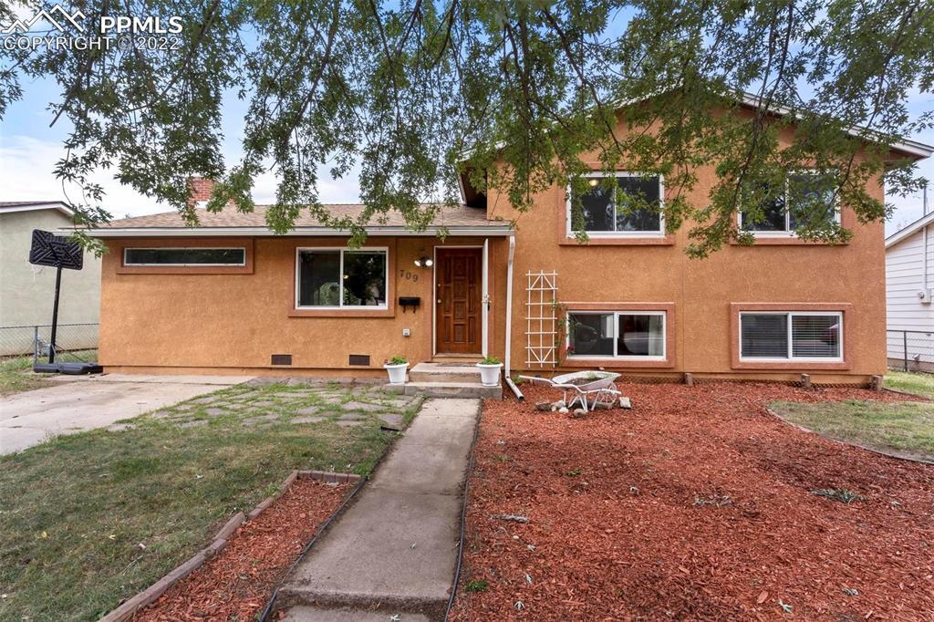709 Bryce Dr., Colorado Springs, CO 80910