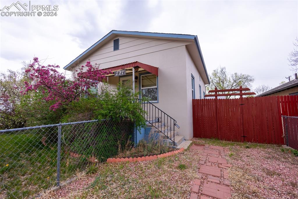 727 Swope Ave., Colorado Springs, CO 80909