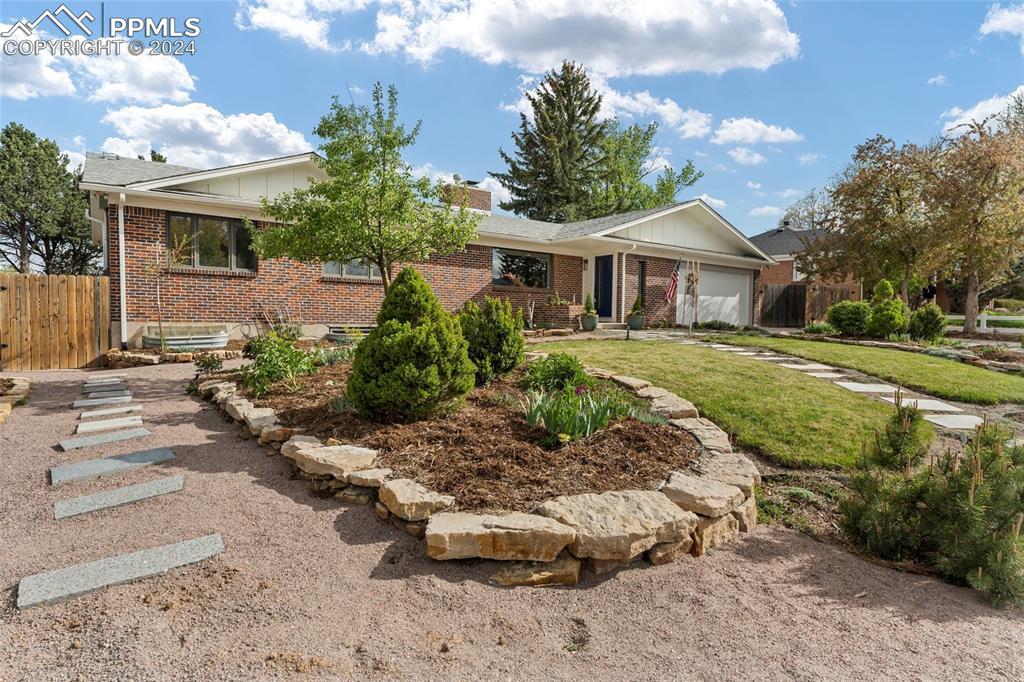 1707 Hercules Dr., Colorado Springs, CO 80905