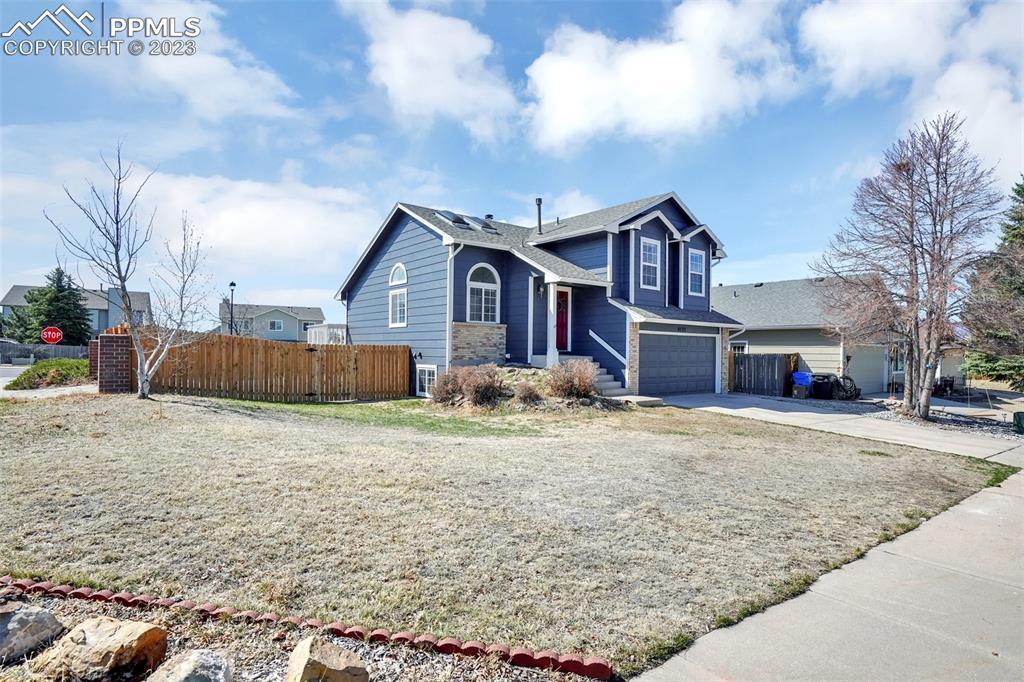 8137 Steadman Dr., Colorado Springs, CO 80920