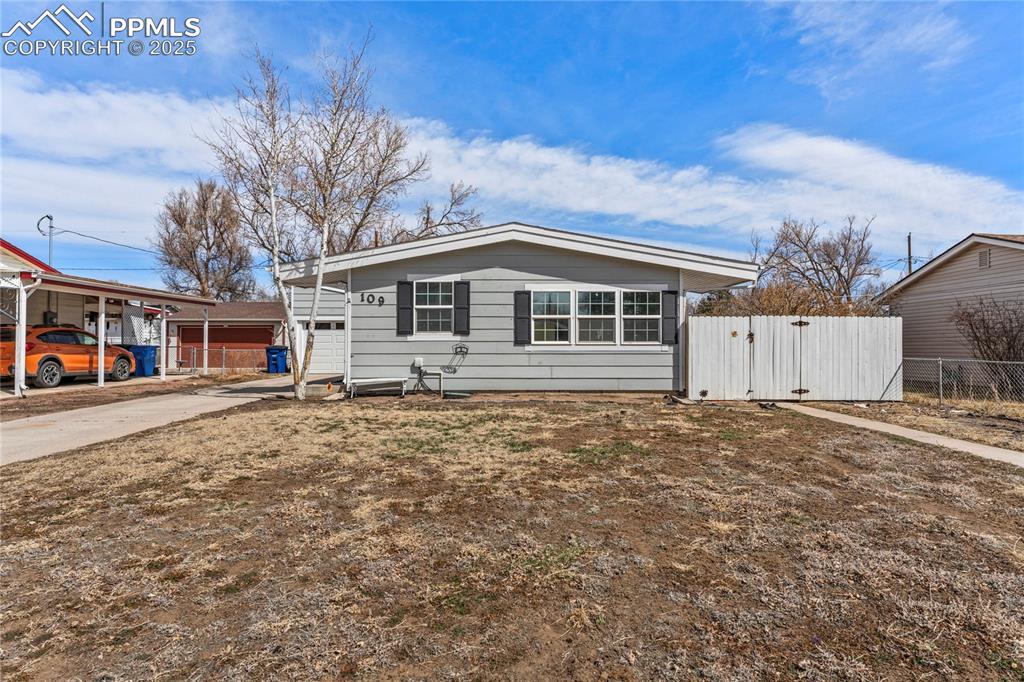 109 Hayes Dr., Colorado Springs, CO 80911