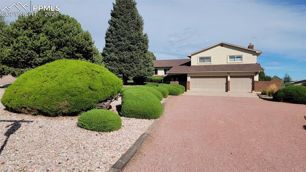 806 Point Of The Pines Dr., Colorado Springs, CO 80919