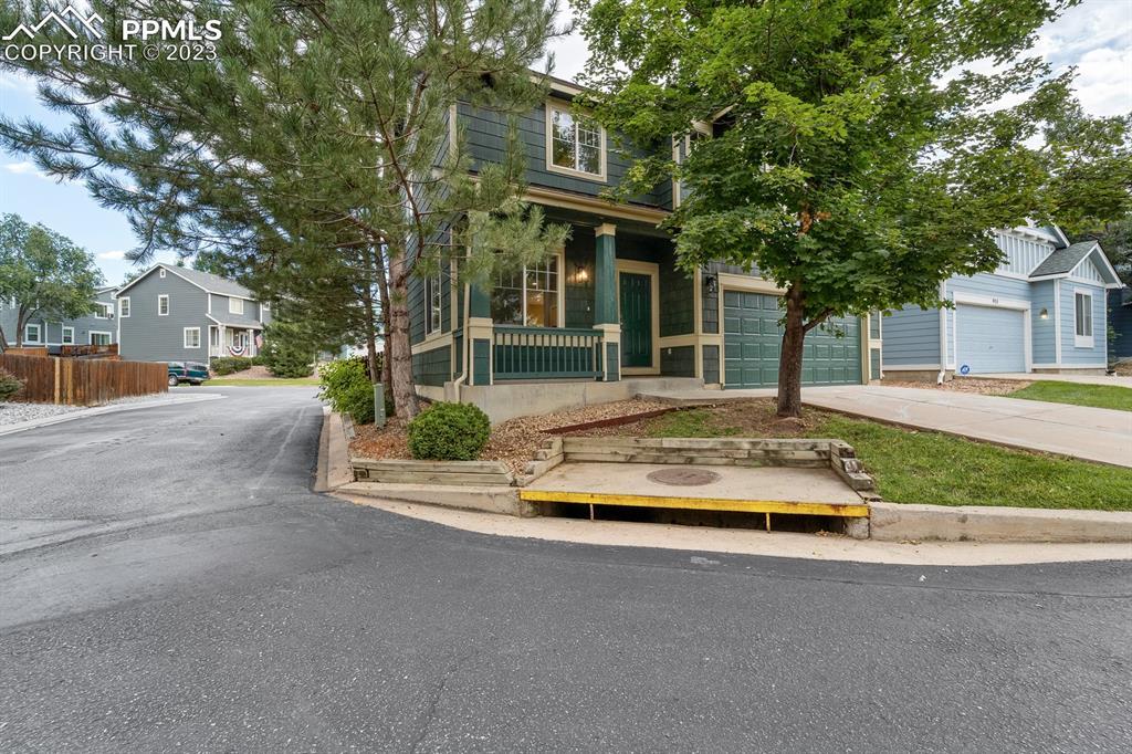 945 Evening Star Ct., Colorado Springs, CO 80910