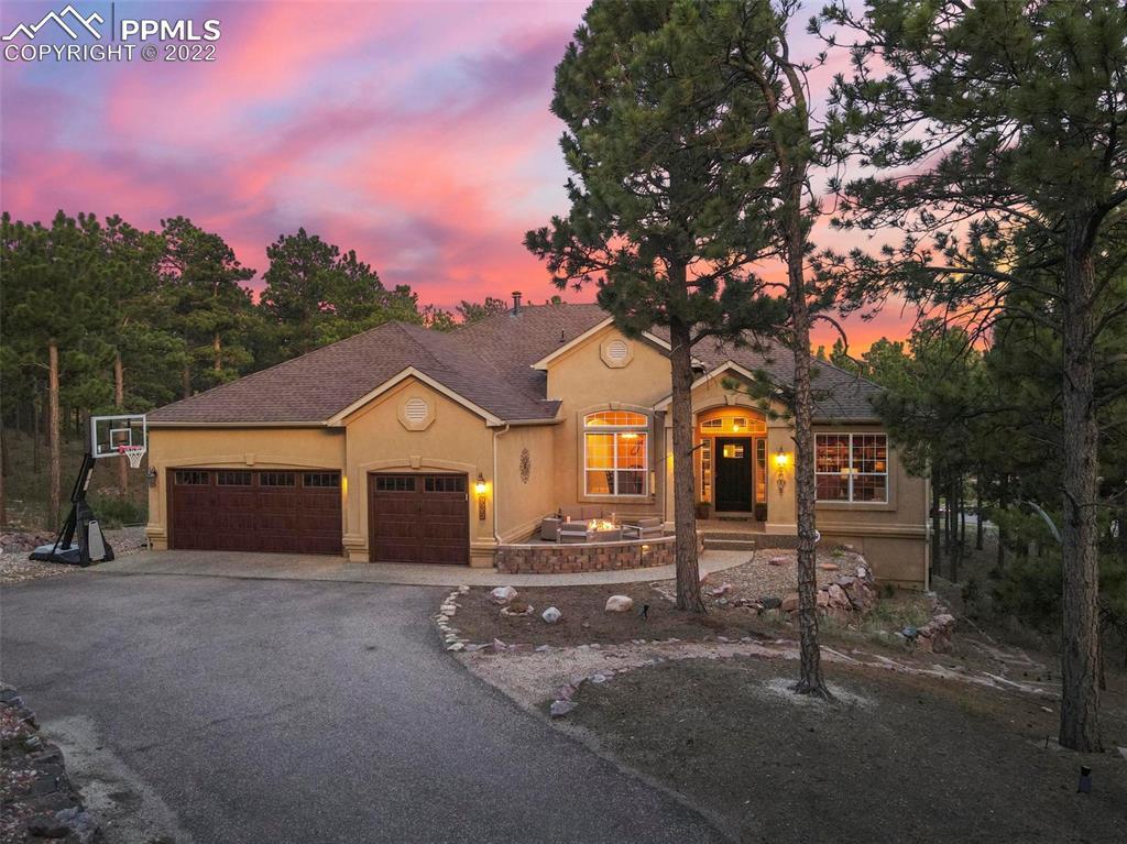 935 Pinenut Ct., Colorado Springs, CO 80921