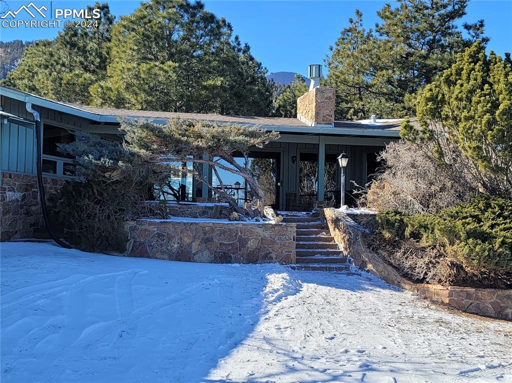 615 Vista Grande Dr., Colorado Springs, CO 80906