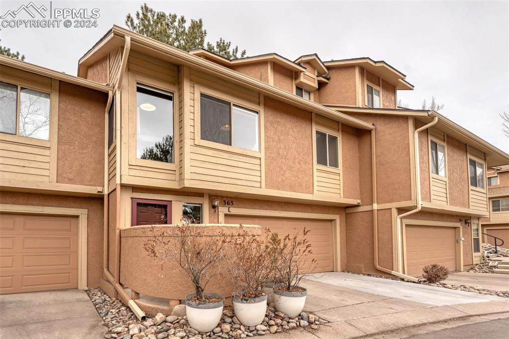 365 Autumn Ridge Cir. #E, Colorado Springs, CO 80906