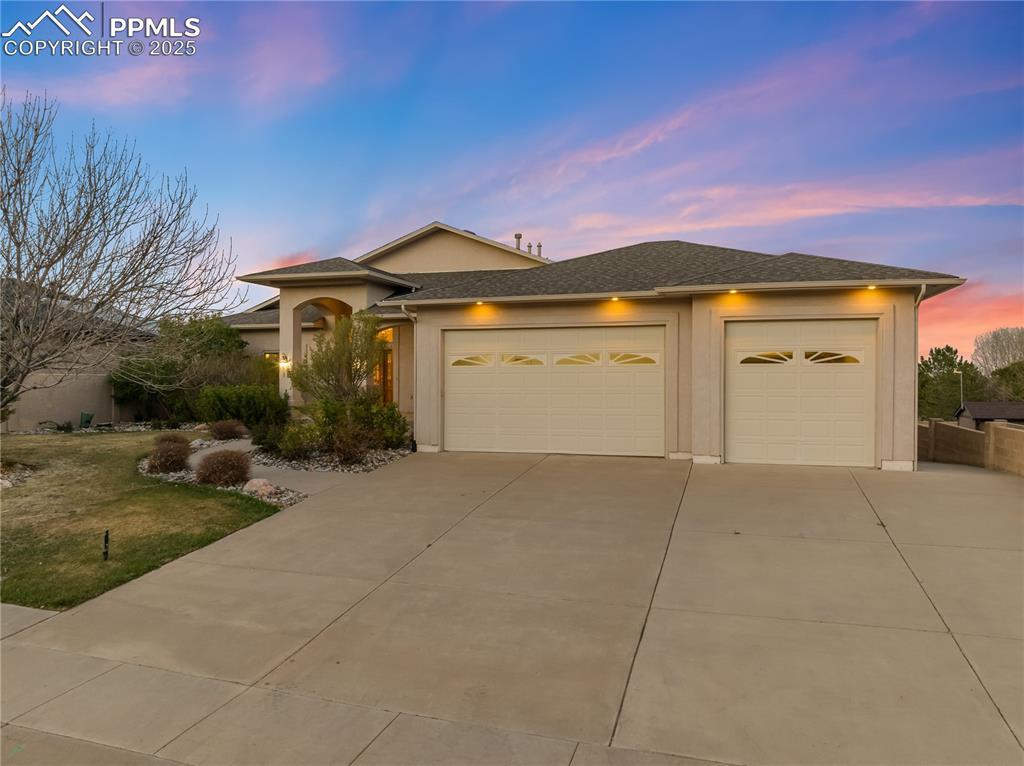 18 Redondo Ln., Pueblo, CO 81005