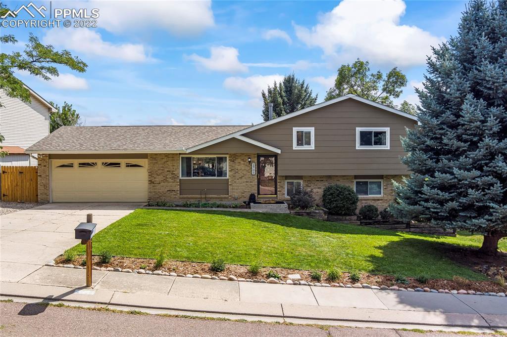 2705 Maroon Bells Ave., Colorado Springs, CO 80918