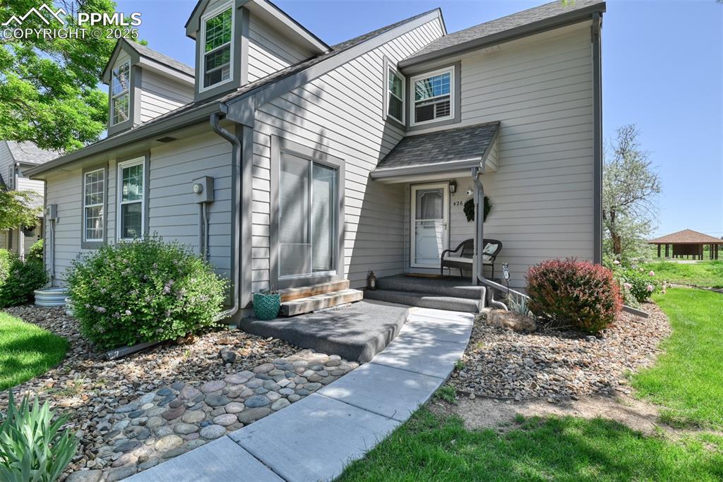 426 Cobblestone Dr., Colorado Springs, CO 80906