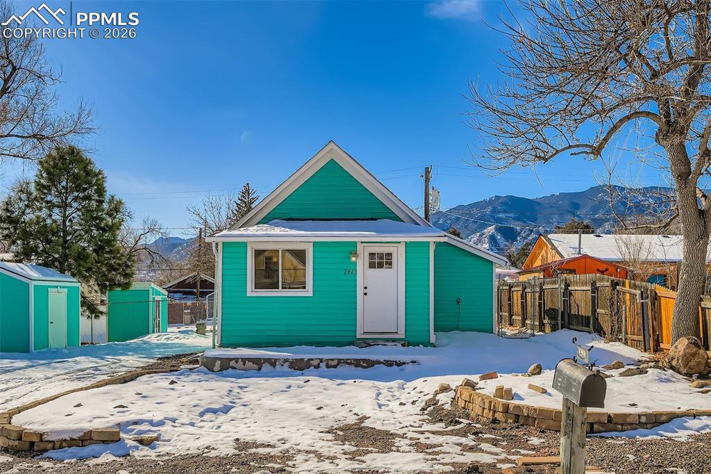 2423 W St Vrain St., Colorado Springs, CO 80904