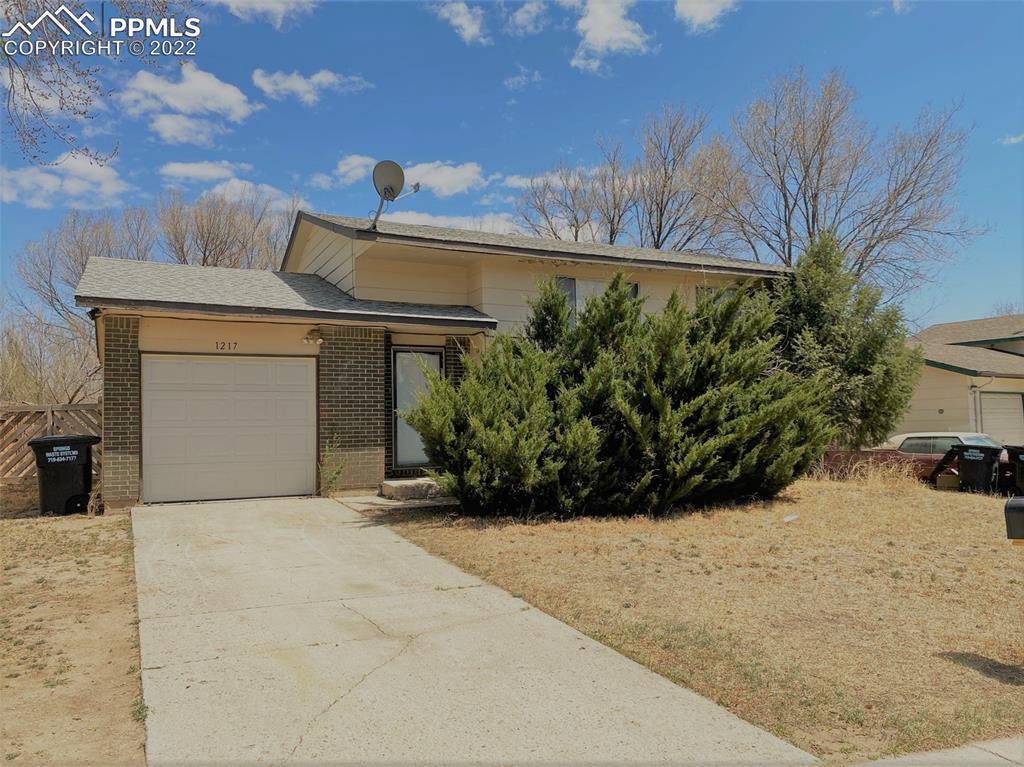 1217 Commanchero Dr., Colorado Springs, CO 80915
