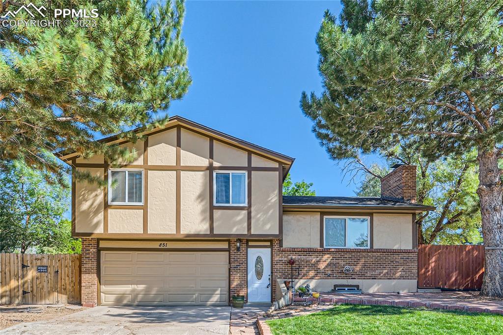 851 Hoosier Dr., Colorado Springs, CO 80916