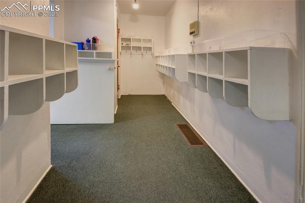 1015 W Cheyenne Rd., Colorado Springs, CO 80906