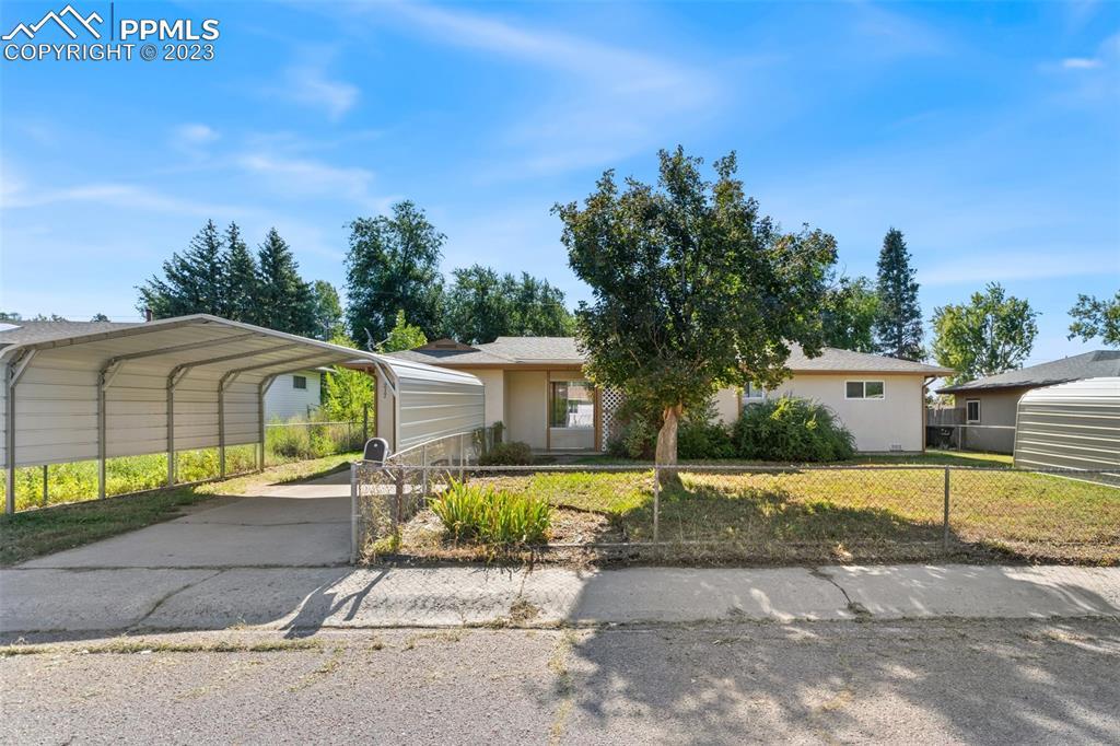 217 Everett Dr., Colorado Springs, CO 80911