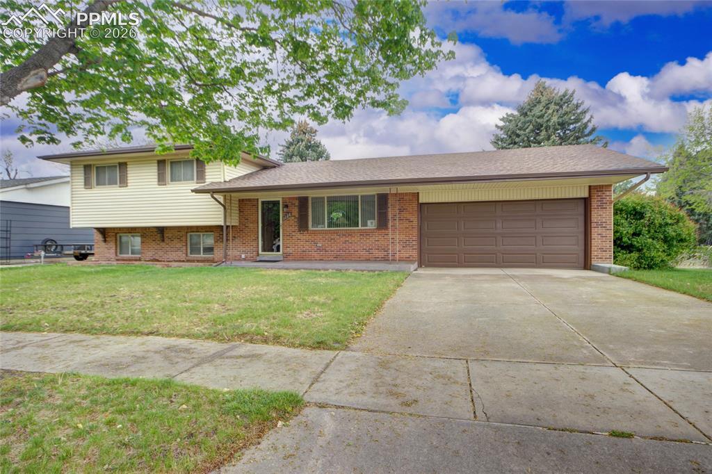 1126 Moffat Cir., Colorado Springs, CO 80915
