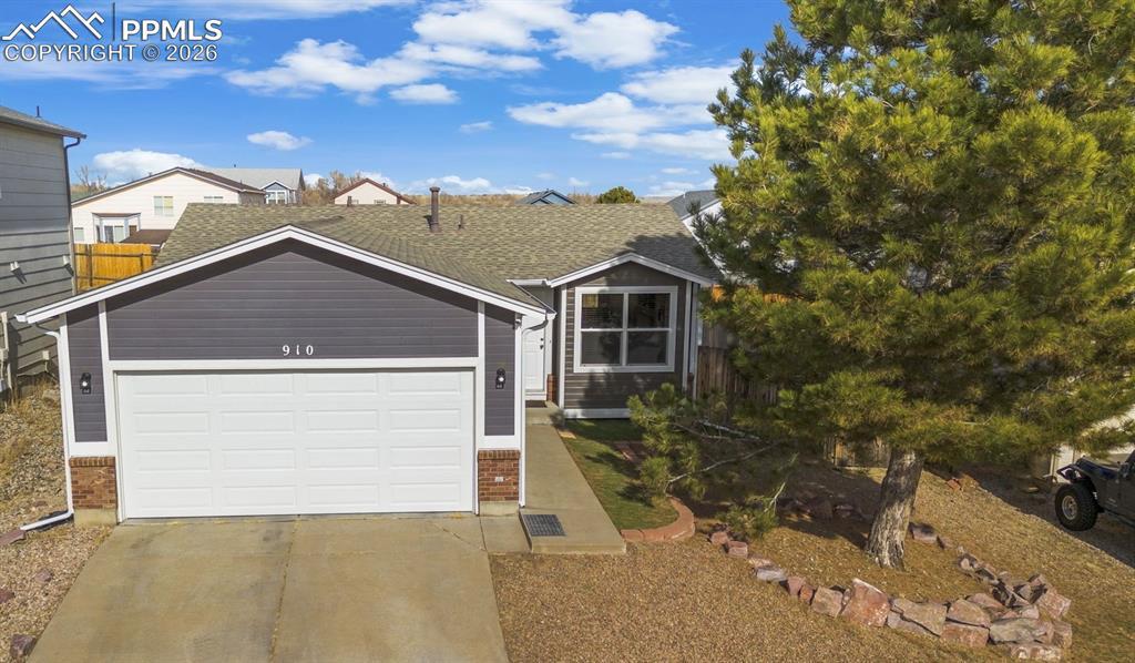 910 Lords Hill Dr., Fountain, CO 80817