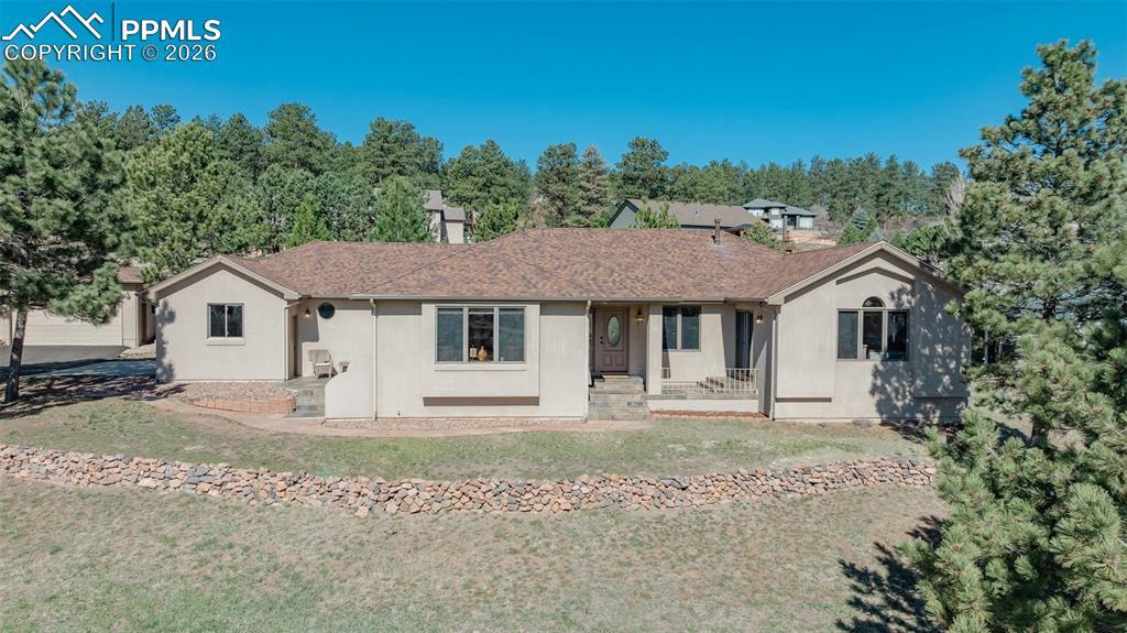 8332 Bannock Rd., Larkspur, CO 80118