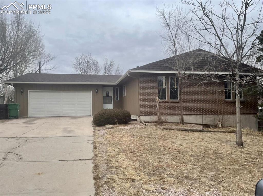 2011 Lander Cir., Colorado Springs, CO 80909