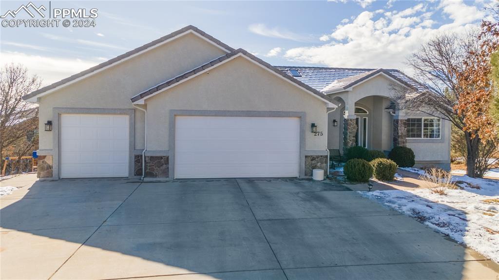 275 Lariat Ln., Colorado Springs, CO 80921