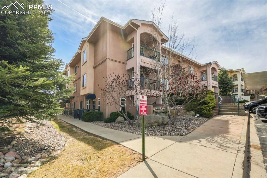 3020 Mandalay Grove #2, Colorado Springs, CO 80917