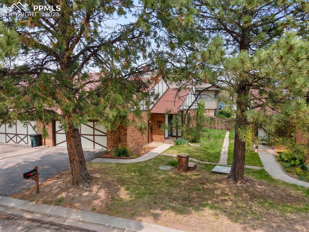 2047 N Academy Blvd., Colorado Springs, CO 80909