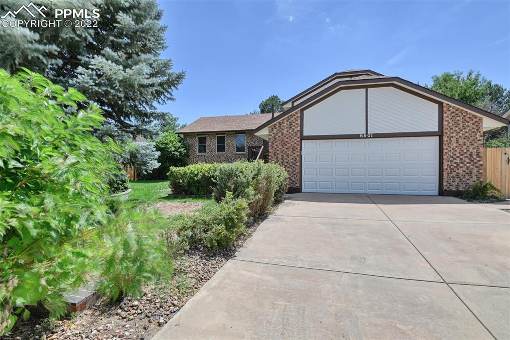 6401 Pulpit Rock Dr., Colorado Springs, CO 80918