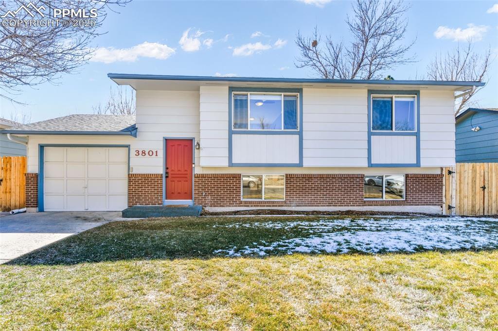 3801 Vaquero Cir., Colorado Springs, CO 80918