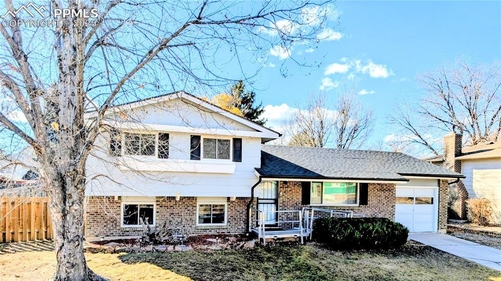 1218 Martin Dr., Colorado Springs, CO 80915