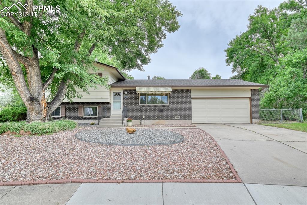 1349 Doyle Pl., Colorado Springs, CO 80915