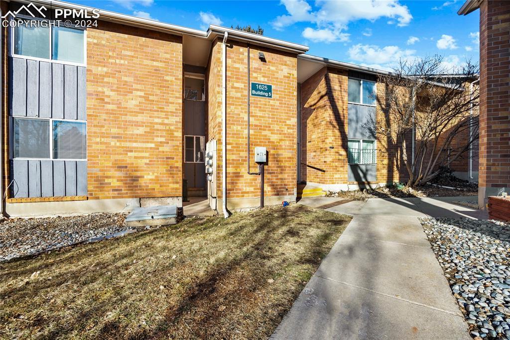 1625 N Murray Blvd. #204, Colorado Springs, CO 80915