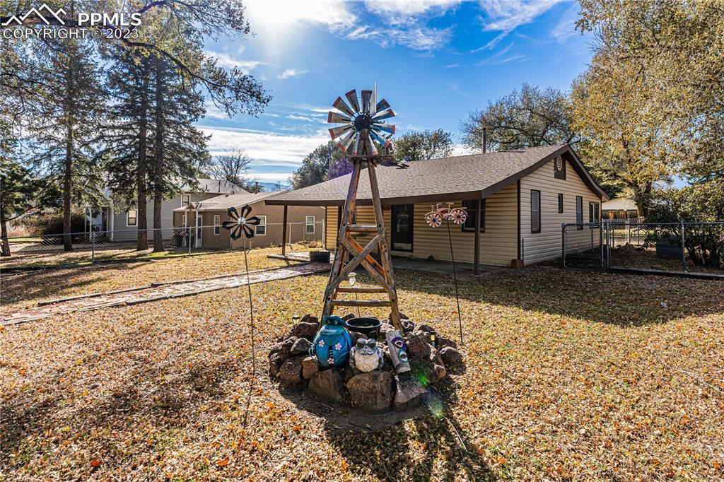 632 Sunset Rd., Colorado Springs, CO 80909