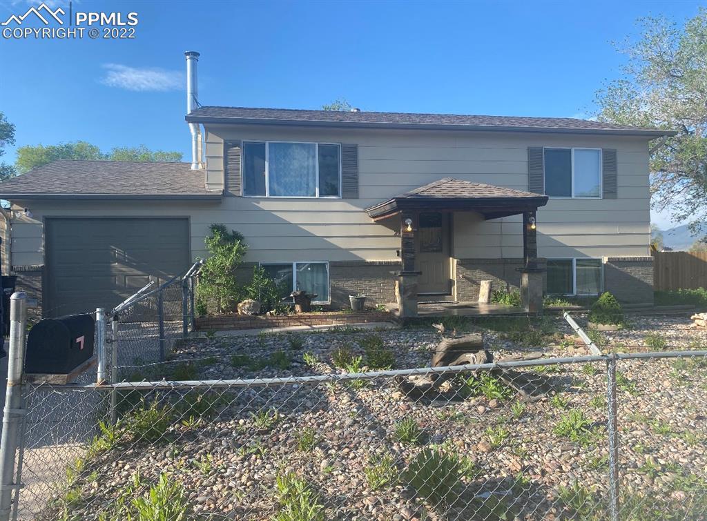 2219 Sonoma Dr., Colorado Springs, CO 80910